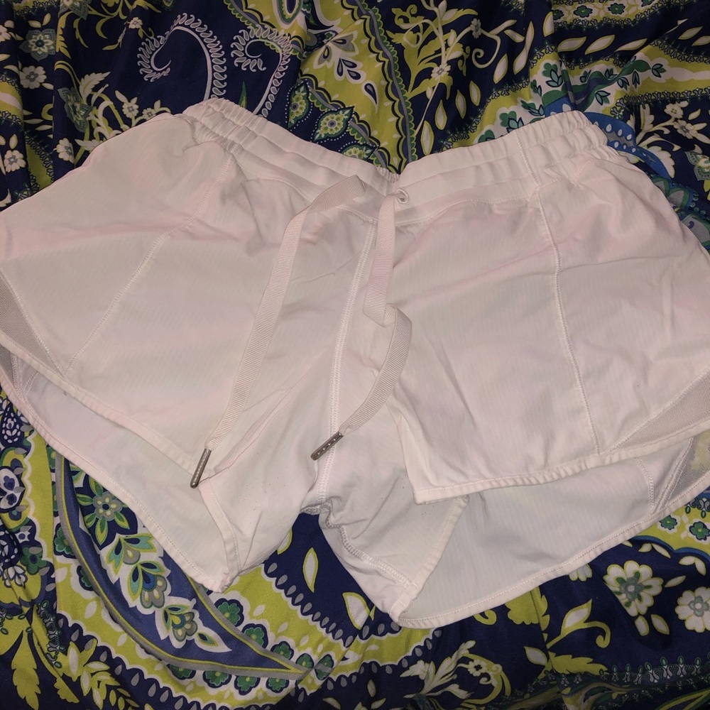 Lululemon Hotty Hot Short